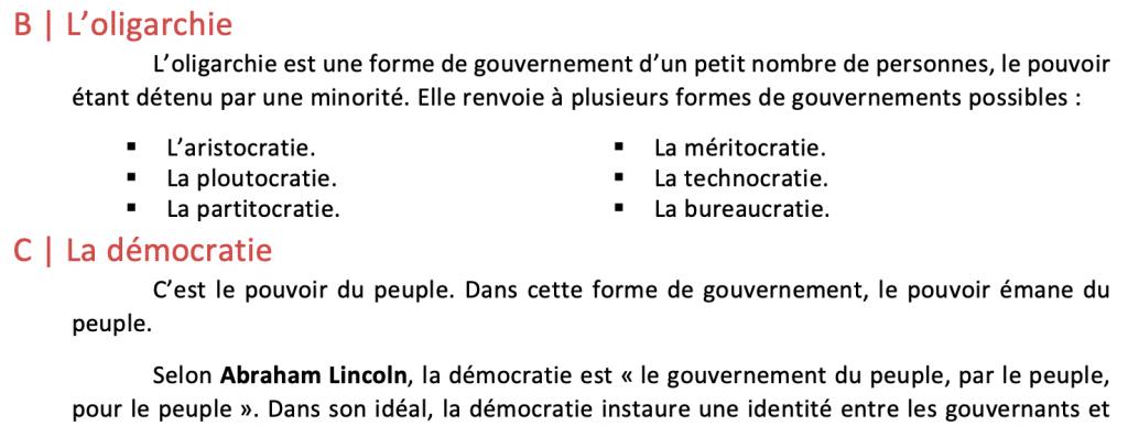 Une liste d'éléments est agencée de manière à combler le vide sur sa droite. Elle est organisée en deux colonnes grâce à un tableau, ici non visible car ses bordures ont été effacées.